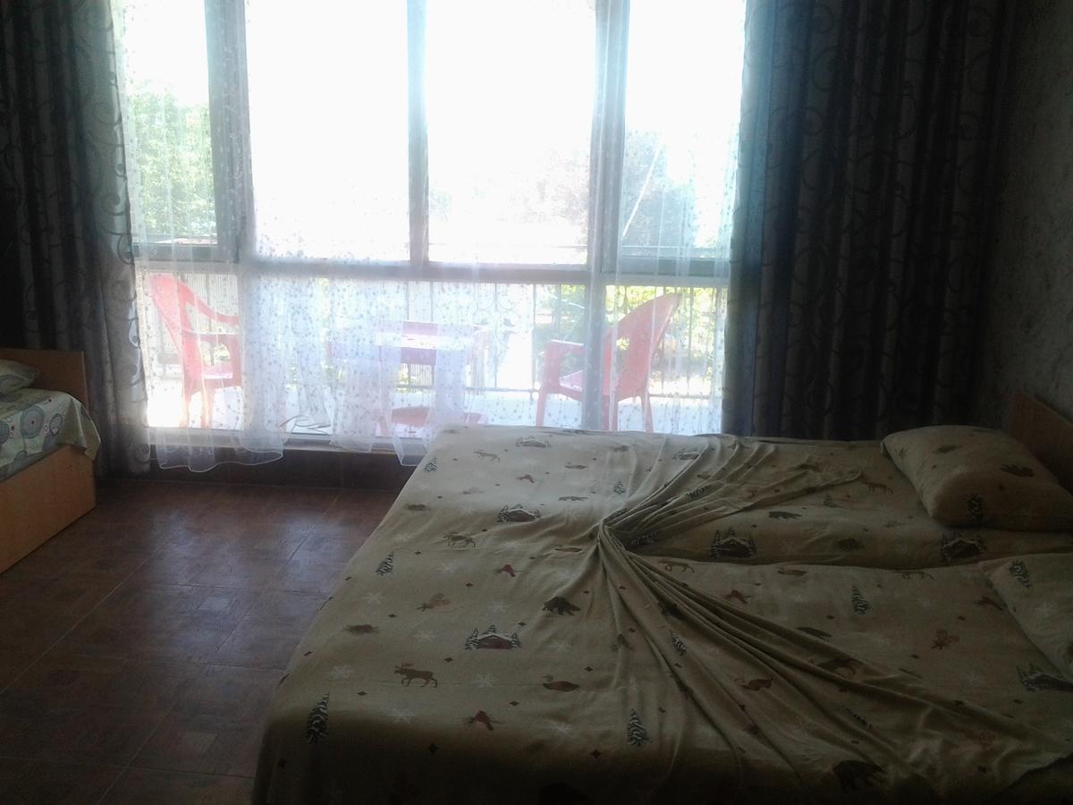Merab House Batumi Exterior foto