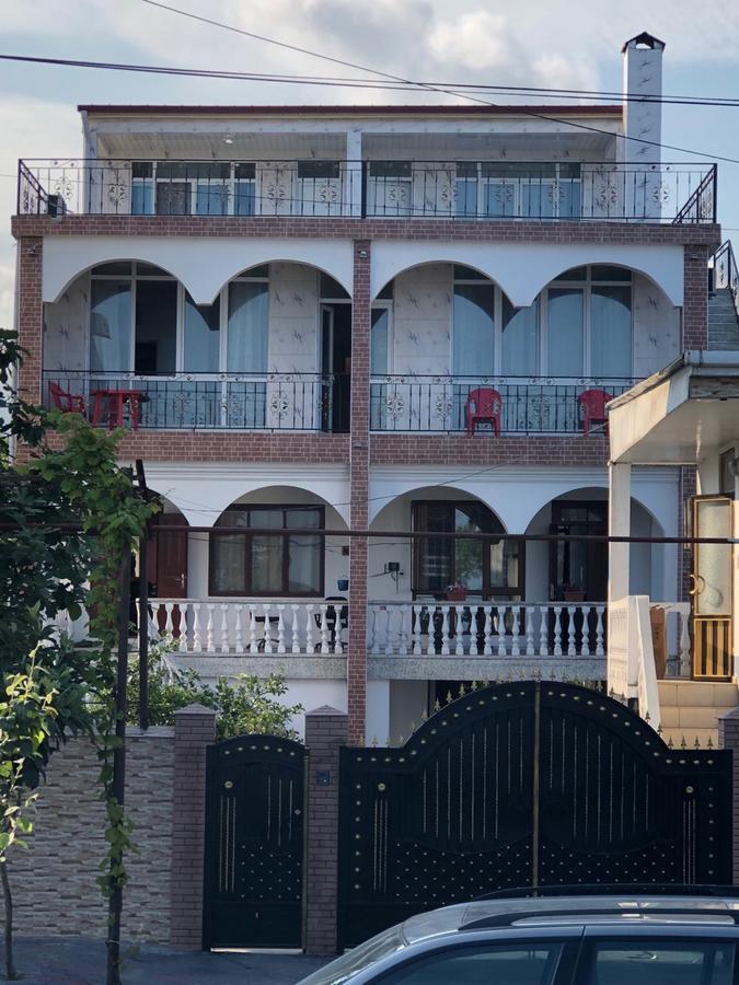 Merab House Batumi Exterior foto