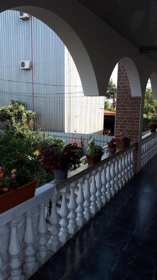 Merab House Batumi Exterior foto