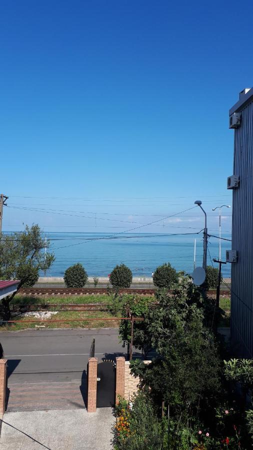 Merab House Batumi Exterior foto